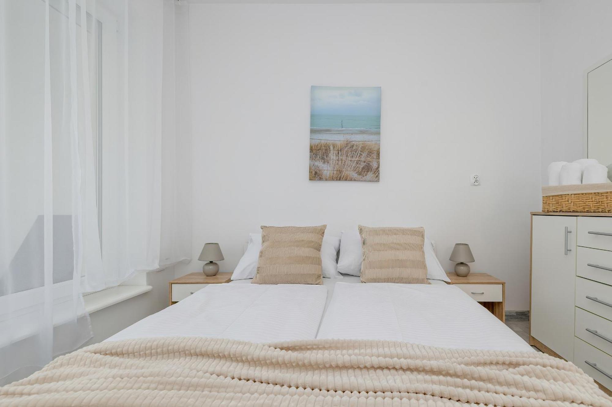 Family Apartments Herberta With Terrace And Parking By Rent Like Home Swinoujscie Kültér fotó