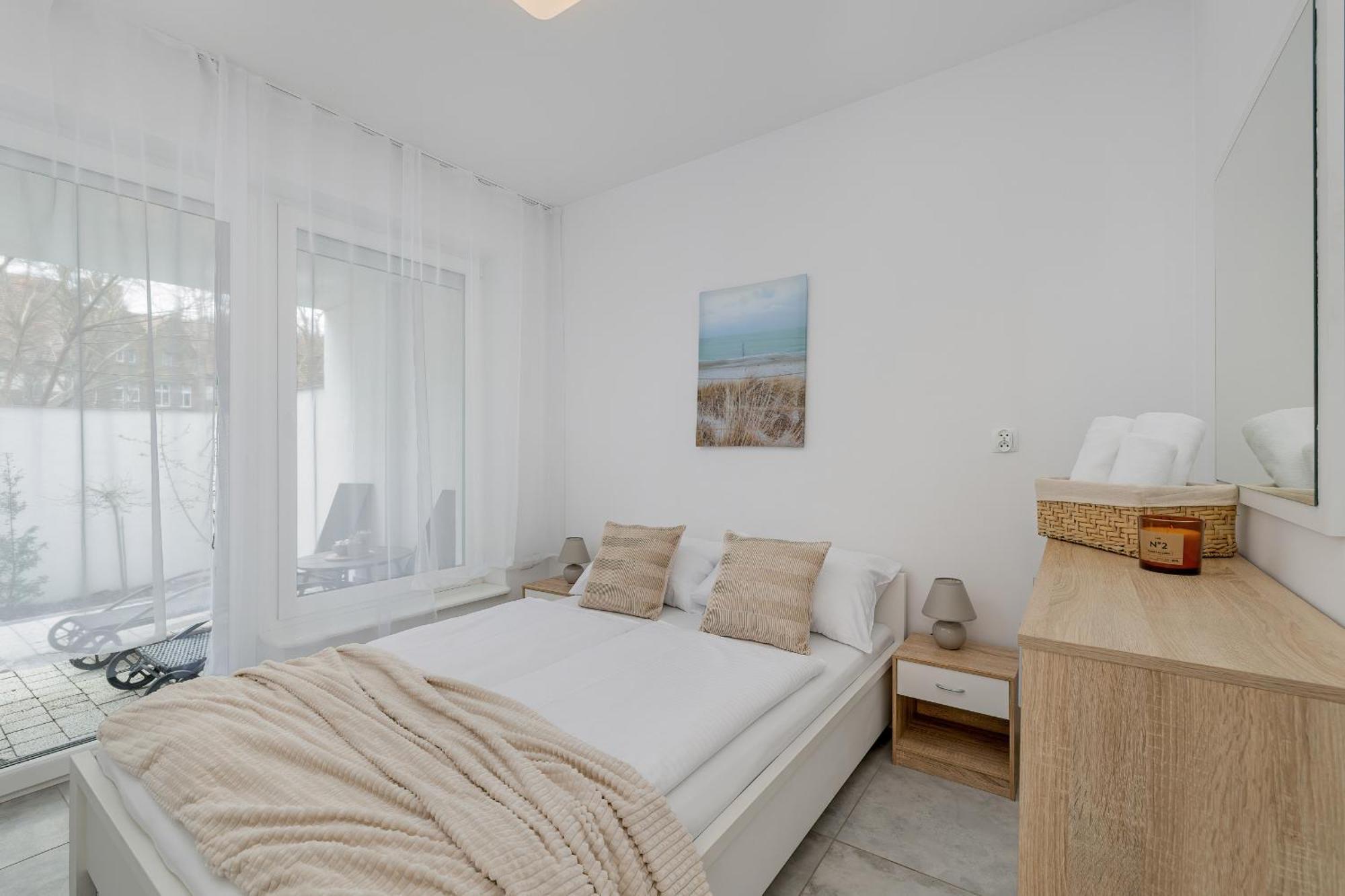 Family Apartments Herberta With Terrace And Parking By Rent Like Home Swinoujscie Kültér fotó